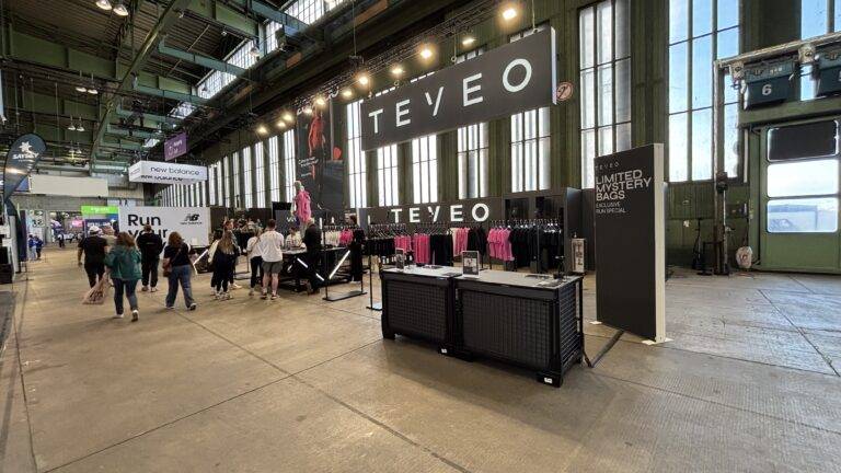 Teveo Berlin Marathon Expo Messestand